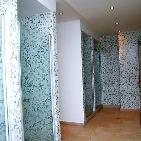 Club 218 Wellness Lakas Apartman Siófok