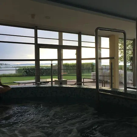 Club 218 Wellness Lakas Apartman Apartment *