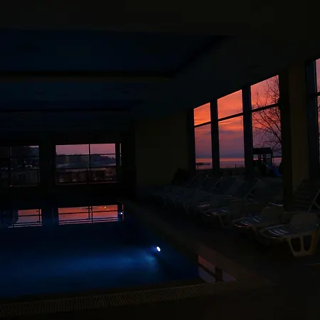 Club 218 Wellness Lakas Apartman Apartment