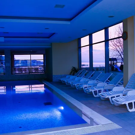 Club 218 Wellness Lakas Apartman *